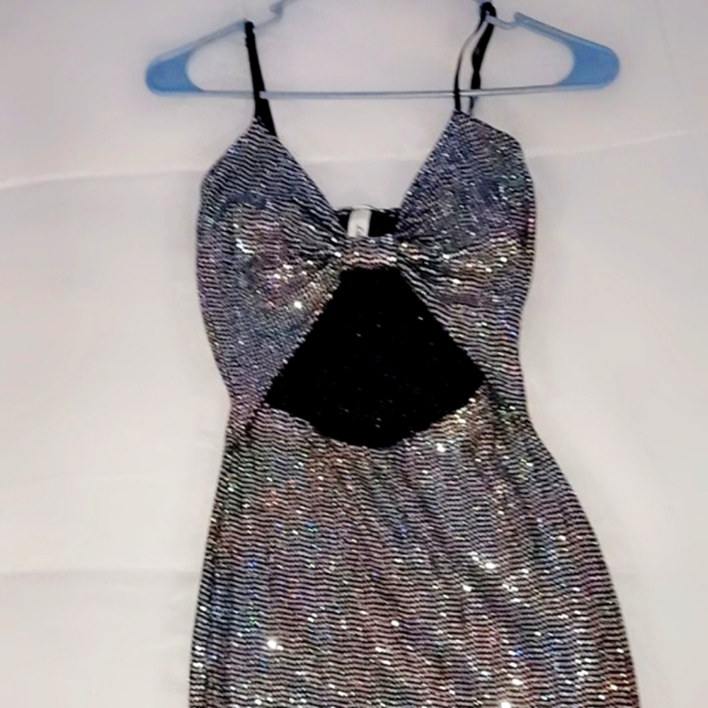 Laqueen Dress